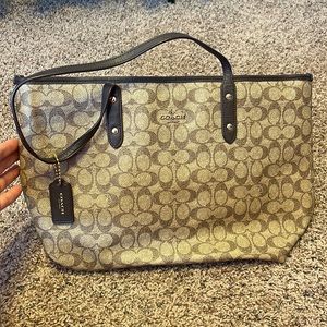 Coach handbag